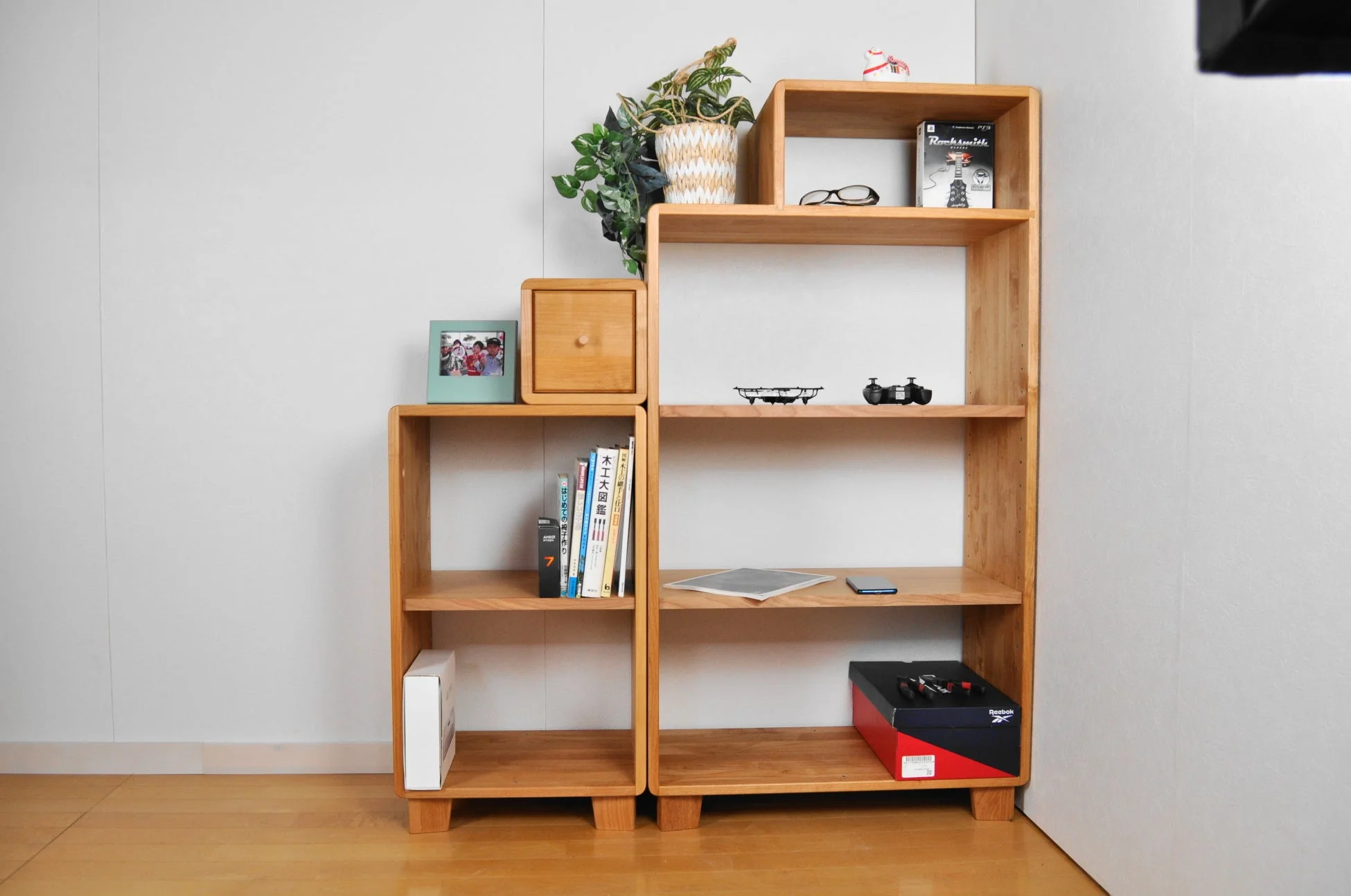 成長とともに整理できる リビング学習スペース家具