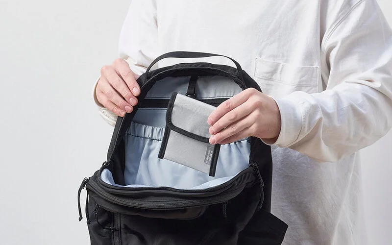 M/Sサイズをリュックに収納するイメージ