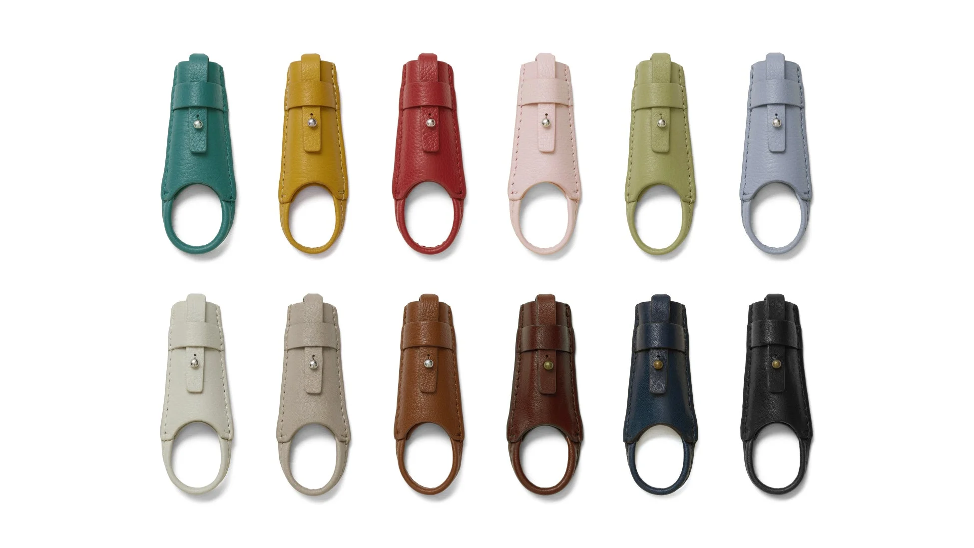 様々な色の革製Zipzip™が並べられた様子