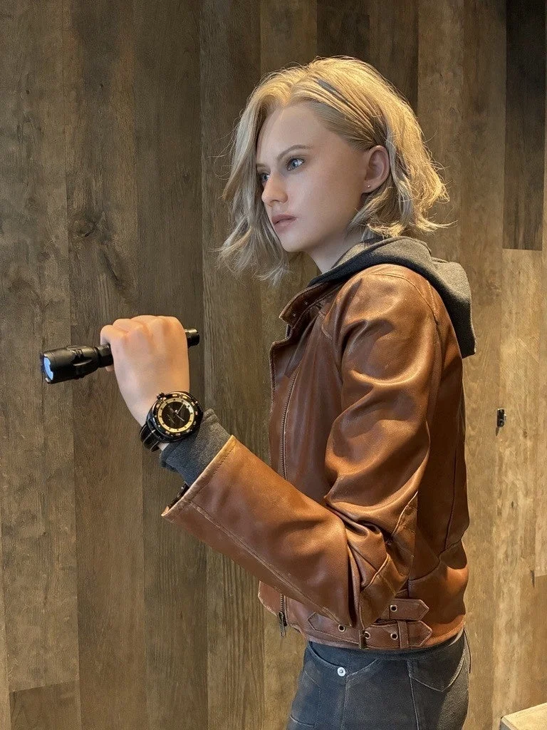 グレース・アッシュクロフト等身大フィギュア