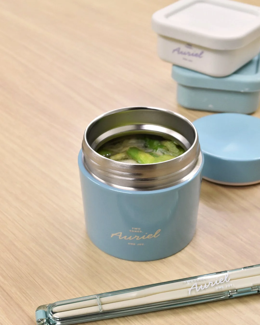 スープジャーと箸、容器