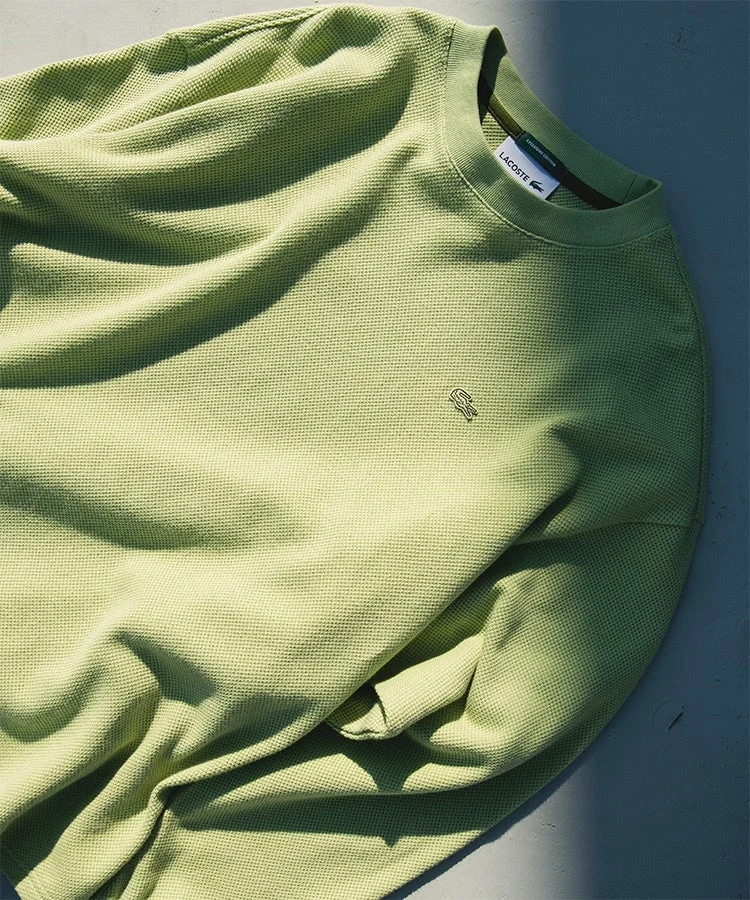 明るいライムグリーンのワッフルニット長袖シャツ