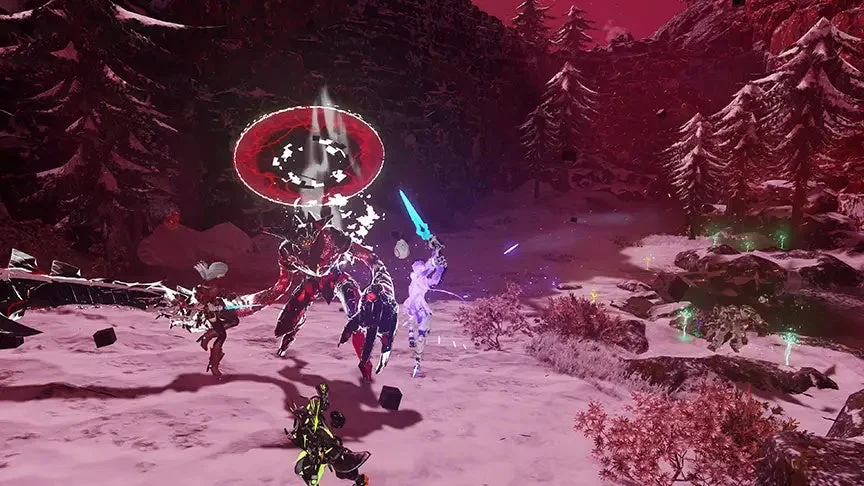 雪に覆われた森でモンスターと戦うキャラクター