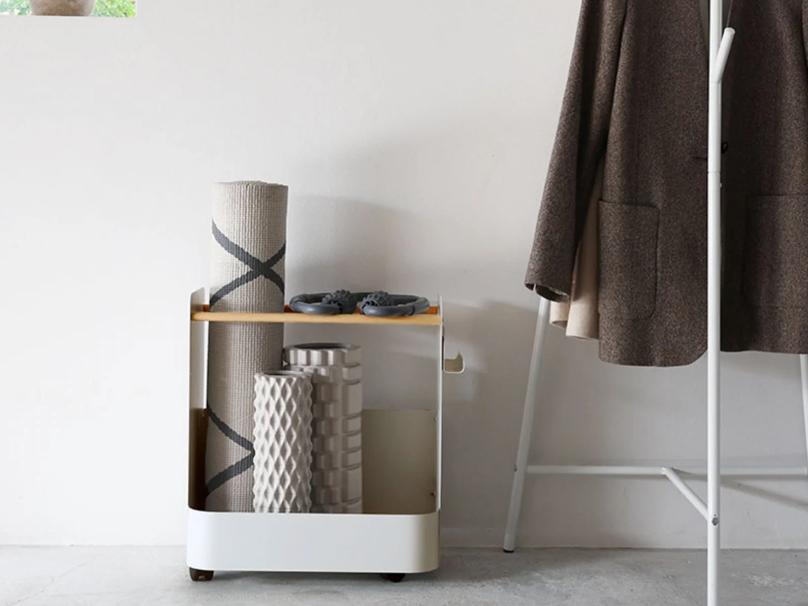 フィットネスグッズが収納された部屋の様子