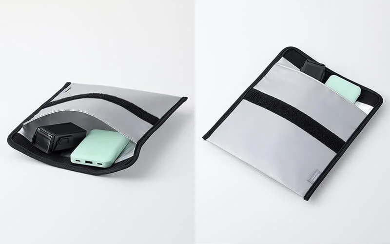 Lサイズにガジェットを収納した様子