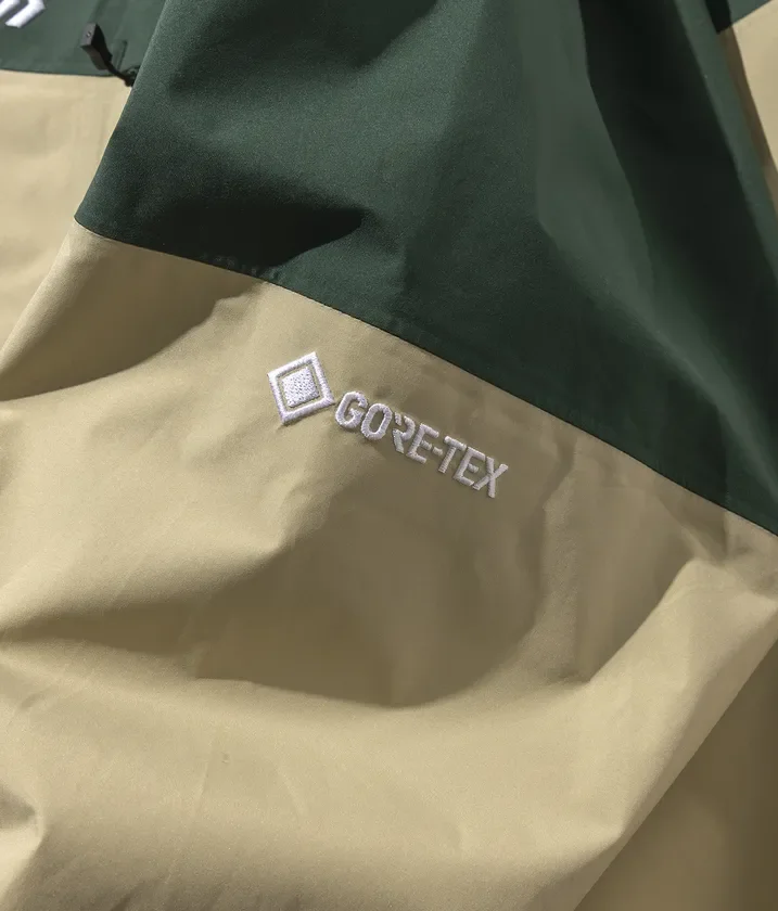 GORE-TEXロゴのクローズアップ