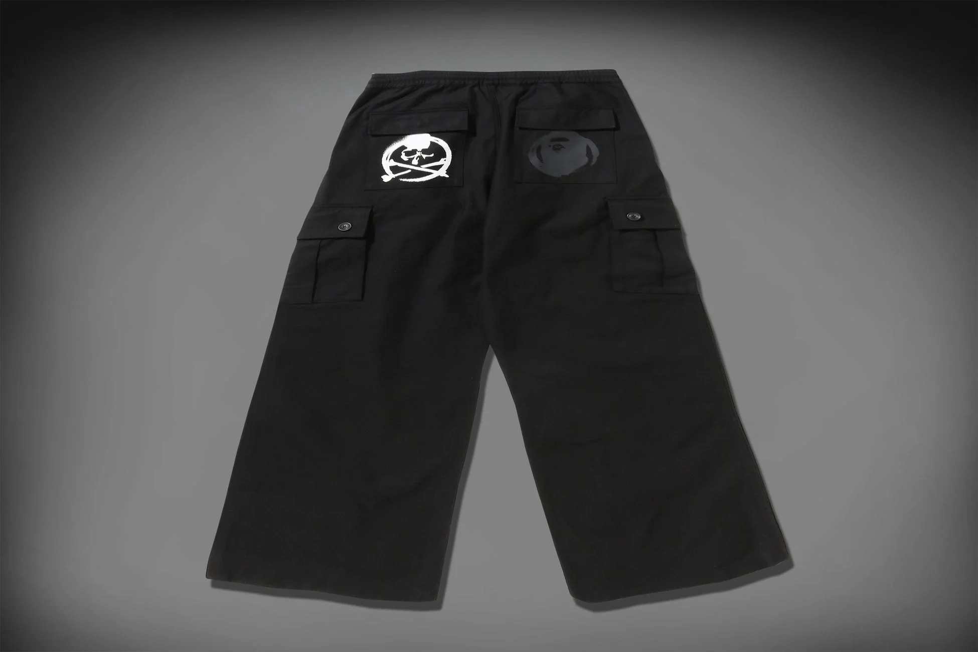 カーゴパンツ バック