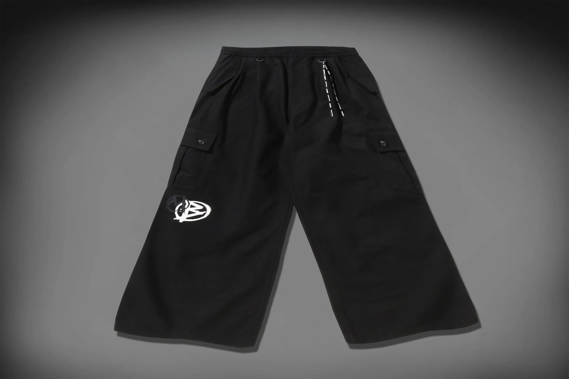 カーゴパンツ フロント