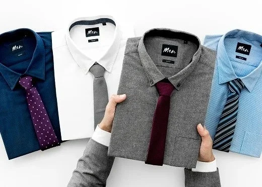 シャツとネクタイの並び