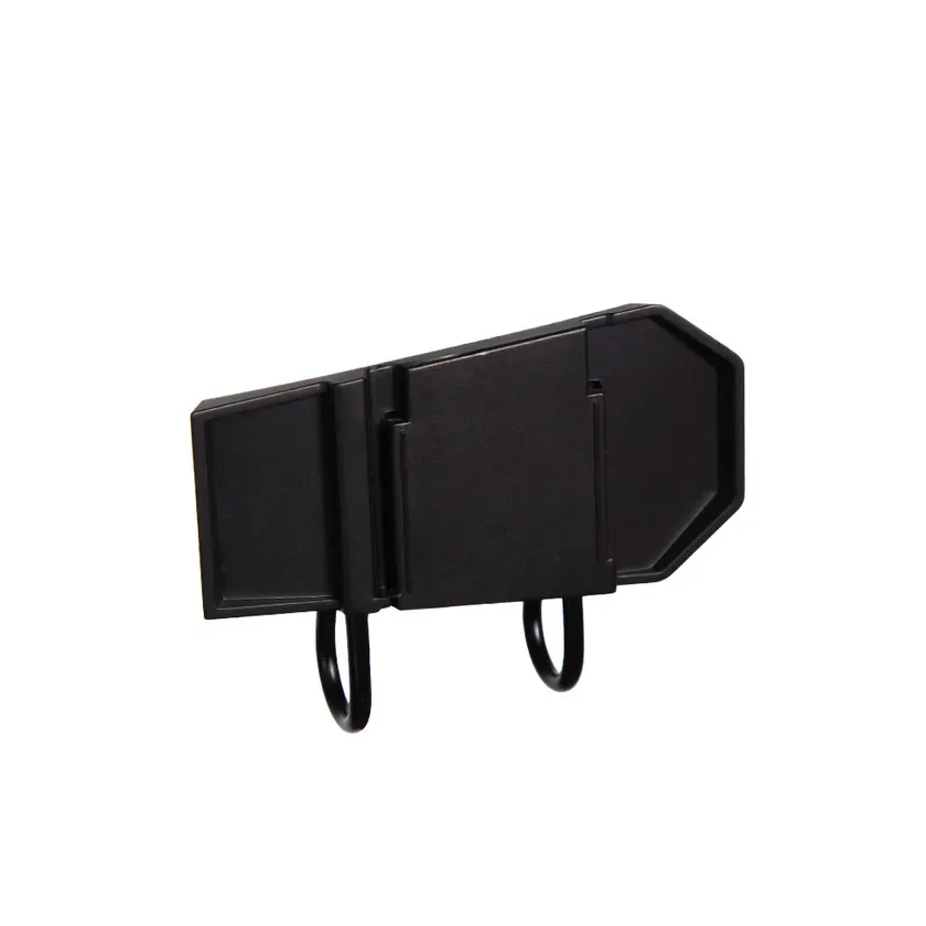 二つのフックが付いた黒い壁掛け収納具