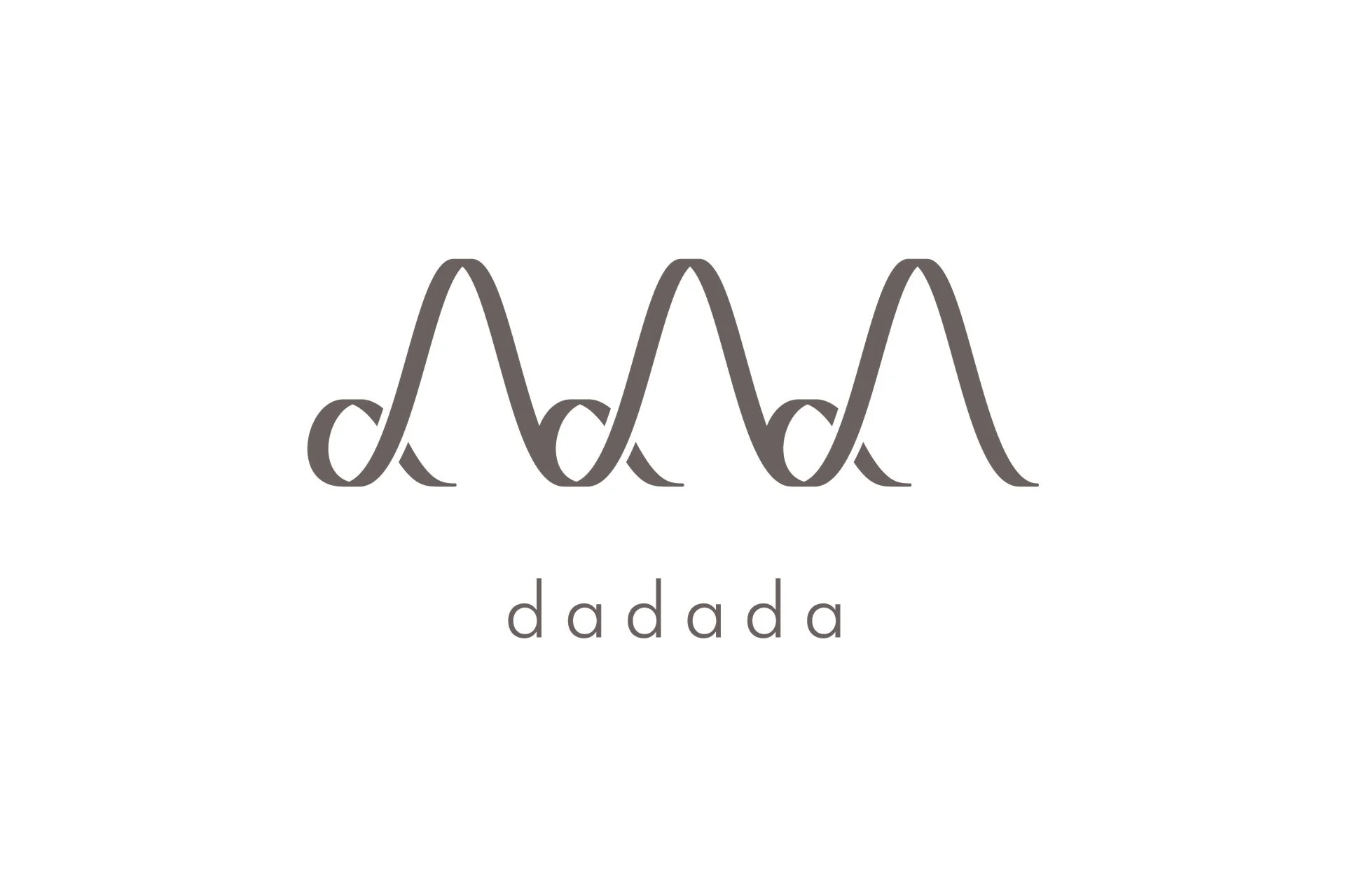 「dadada」のロゴマーク