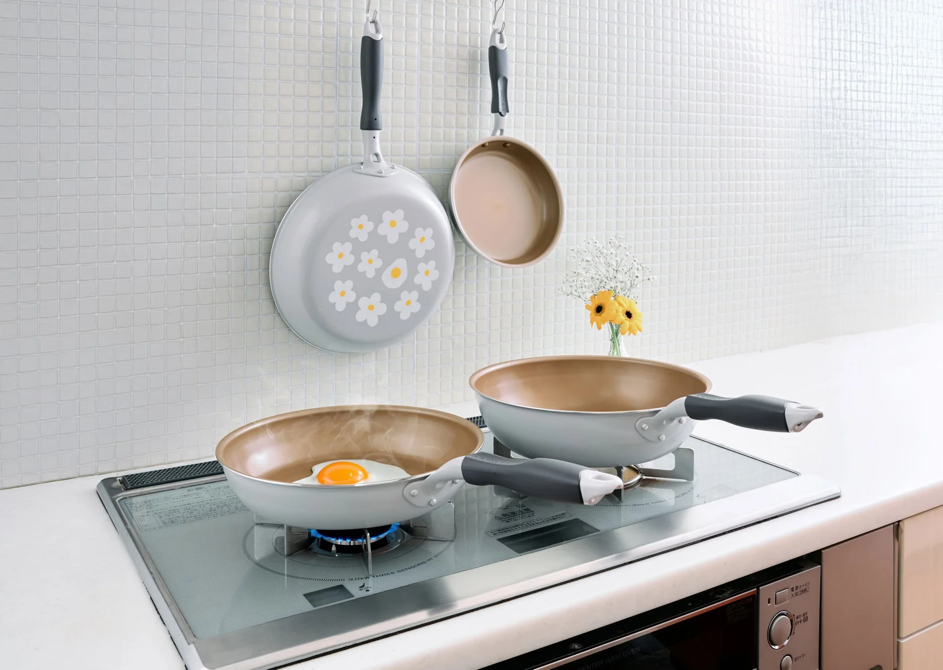 調理中のフライパン