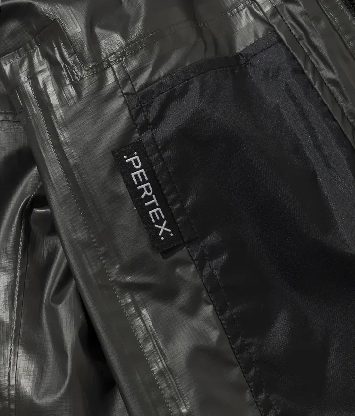 PERTEXのロゴ入り生地