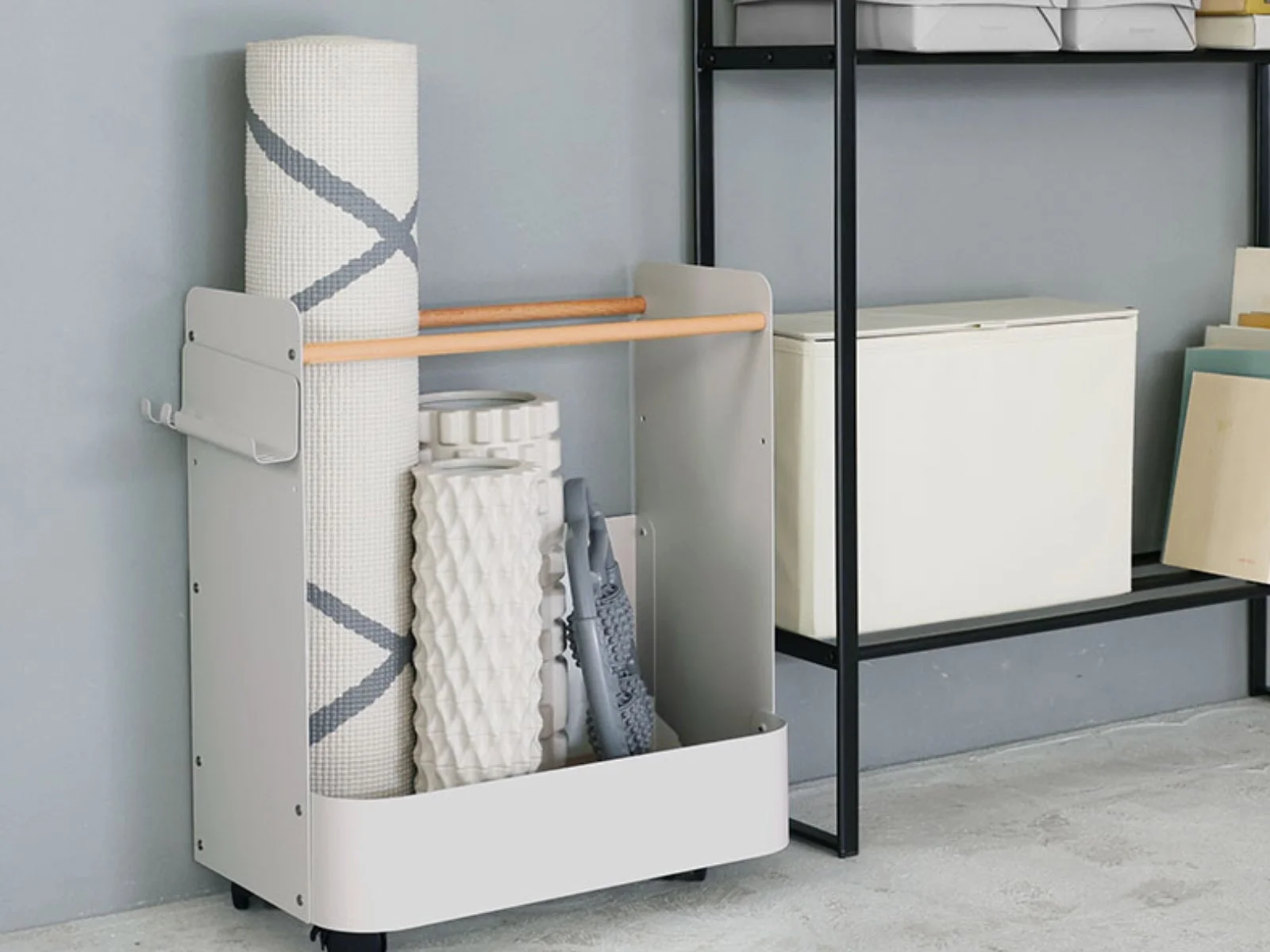 インテリアに調和するデザインの収納ワゴン